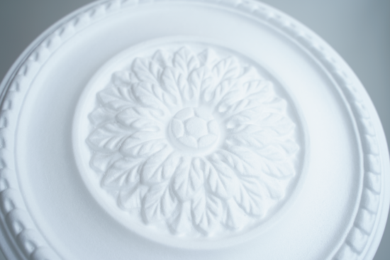 Декоративная потолочная розетка полистирол белая Decoflair D305-380 38 см