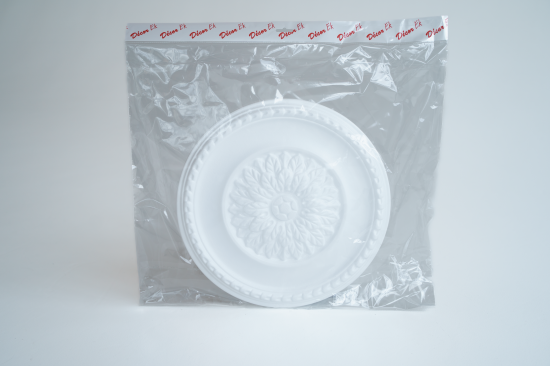 Декоративная потолочная розетка полистирол белая Decoflair D305-380 38 см