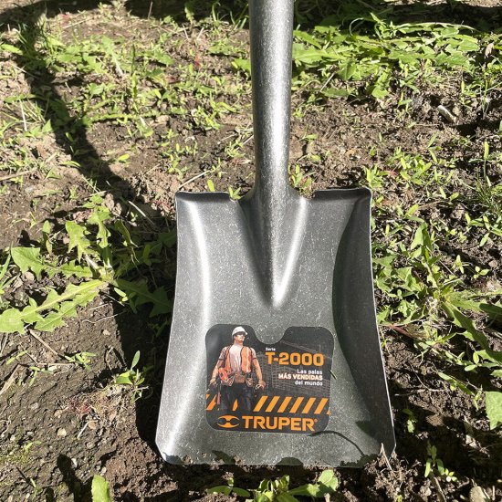 Лопата совковая Truper TR-BY углеродистая сталь с деревянным черенком 300 мм (17194)