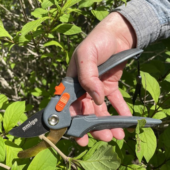 Секатор плоскостной Amigo с двухкомпонентными рукоятками (76407)