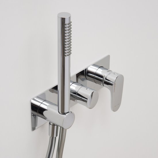 Смеситель для душа встраиваемый WasserKraft Dinkel однорычажный с переключателем с лейкой хром (5877)