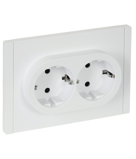 Розетка встраиваемая двойная IEK Forte&Piano с заземлением со шторками цвет белый