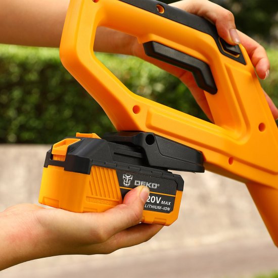 Снегоуборщик аккумуляторный Deko ST21V 1 АКБ и ЗУ (084-4443)