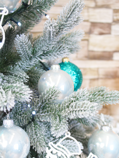 Ель новогодняя искусственная Полярная заснеженная 180 см