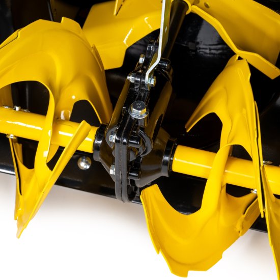 Снегоуборщик бензиновый Champion ST553 53 см 5.5 л.с.