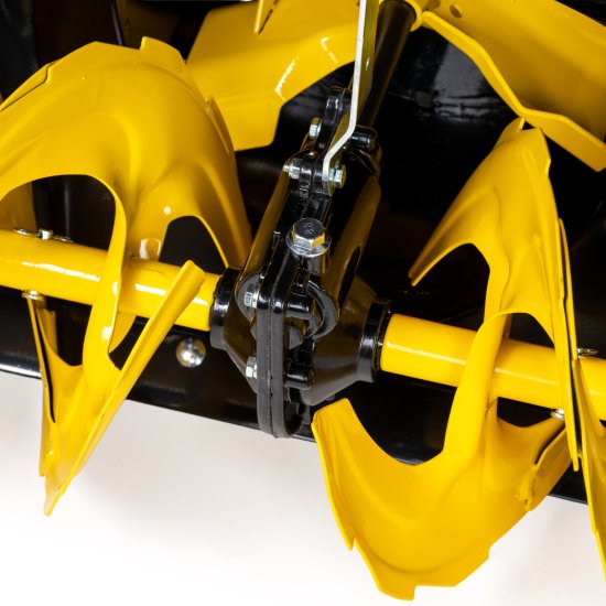 Снегоуборщик бензиновый Champion ST553 53 см 5.5 л.с.