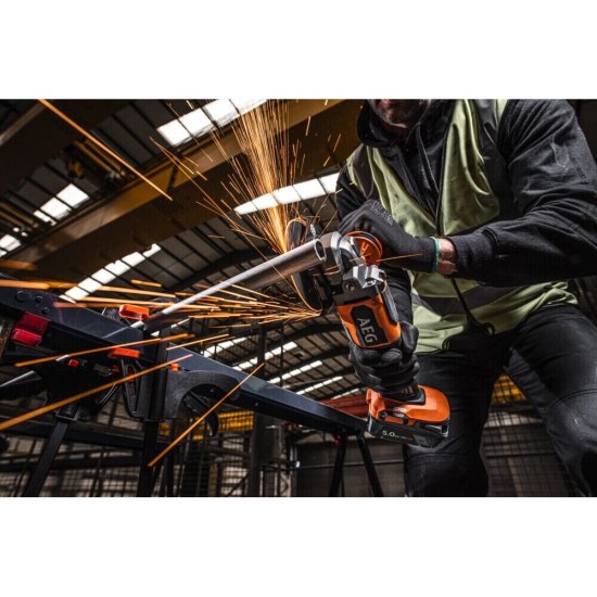 Шлифмашина угловая аккумуляторная AEG BEWS18-125BLLI 18 В 5Ач Li-Ion d125 мм 2 АКБ и ЗУ (15863332)