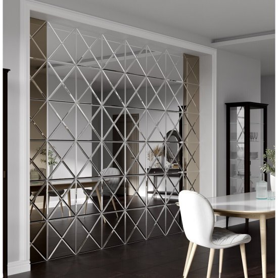 Плитка зеркальная треугольная 300х300х4 мм Continent серебряная с фацетом (4 шт.=0,36 кв.м)