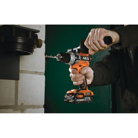 Дрель-шуруповерт ударная аккумуляторная бесщеточная AEG Проф BSB18CBLLI502C 18 В 5 Ач Li-Ion 2 АКБ и ЗУ (19308342)