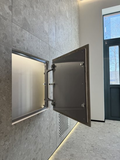 Люк скрытого типа нажимной Хаммер Феррум сталь 60x60 см