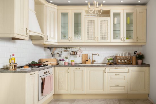 Комплект для установки кухонного цоколя KONSENSA 10 см ПВХ цвет бежевый