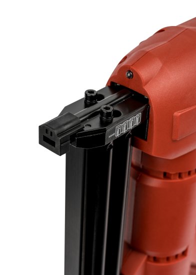 Пистолет гвоздезабивной аккумуляторный по дереву Elitech 2032Л, 20 В Li-Ion 2 Ач 18GA
