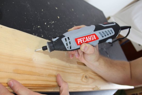 Гравер сетевой Ресанта Г-180ЭГ, набор насадок 37 шт.