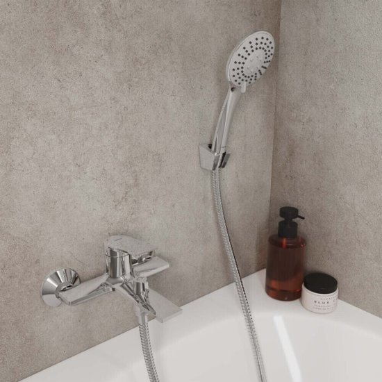 Держатель для лейки Milardo c регулировкой наклона пластик хром (060CP01M53)