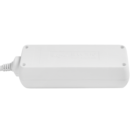 Удлинитель бытовой Skybeam 3x1.5 3 м 3 розетки с заземлением 3680 Вт цвет белый