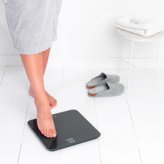 Цифровые весы Brabantia темно-серые