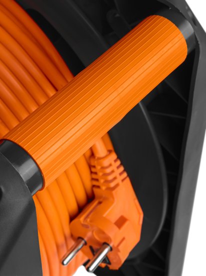 Удлинитель на катушке TDM Electric Люкс 4 розетки с заземлением ПВС 3x1.5 мм 30 м