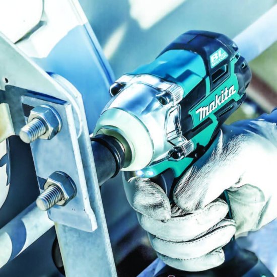 Гайковерт ударный аккумуляторный бесщеточный Makita LXT 18 В Li-Ion без АКБ и ЗУ (DTW285Z)