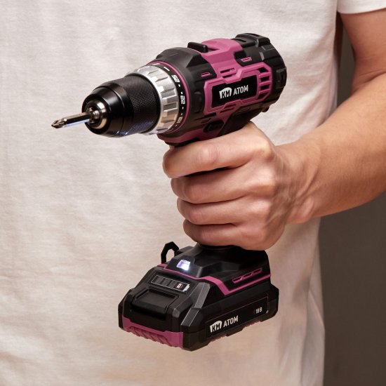 Дрель-шуруповерт аккумуляторная КМ АТОМ 18 В 2 Ач Li-Ion 2 АКБ и ЗУ (CD-181/2 KIT)
