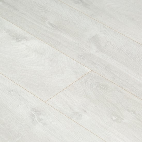 Ламинат 33 класс Locfloor дуб нева 1,311 кв.м 12 мм с фаской