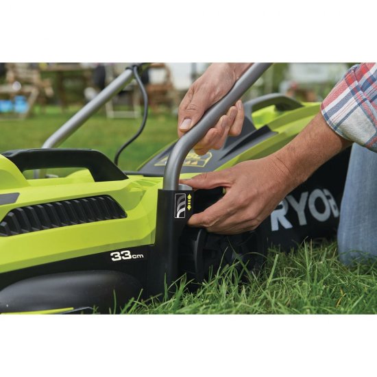 Электрическая газонокосилка Ryobi RLM13E33S