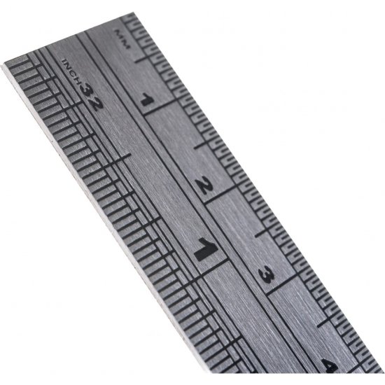 Цельнометаллическая линейка Gigant GMR 150