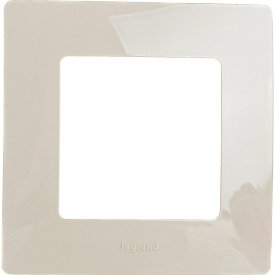 Рамка Legrand Etika