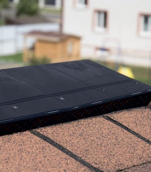 Аэратор коньковый для гибкой черепицы Docke 1000х330 мм