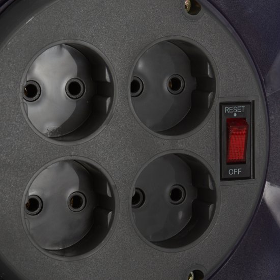 Удлинитель Партнер Электро без заземления 30 м на катушке 2,2 кВт 4 розетки ПВС 2х1 кв.мм IP44