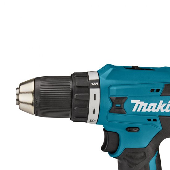Дрель-шуруповерт аккумуляторная Makita DF488D002 18 В 1,5 Ач Li-Ion 2 АКБ и ЗУ