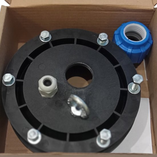 Оголовок для скважины d110-128 мм выход 32 мм пластиковый (ОГС 110-128/32)