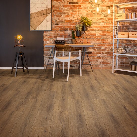 Ламинат 32 класс Sommer Espana дуб таррагона 2,005 кв.м 8 мм с фаской