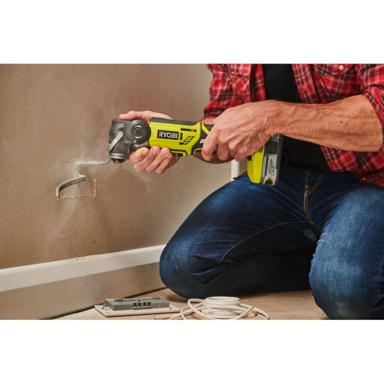 Многофункциональный инструмент Ryobi ONE+ R18MT-0