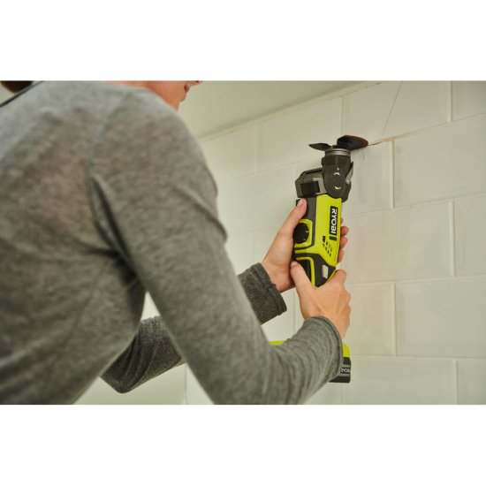 Многофункциональный инструмент Ryobi ONE+ R18MT-0