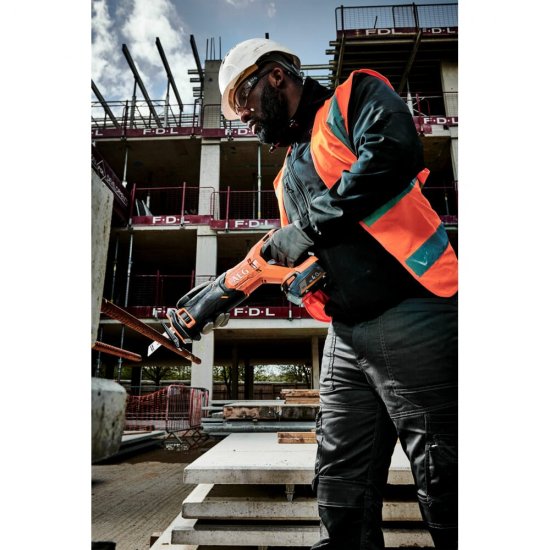 Сабельная пила AEG BUS18C2-0