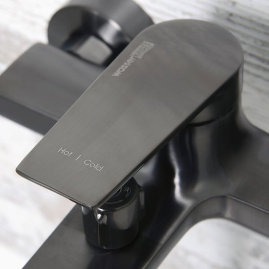 Смеситель для ванны WasserKraft Wiese 8400 графит однорычажный с коротким изливом с лейкой (8401)