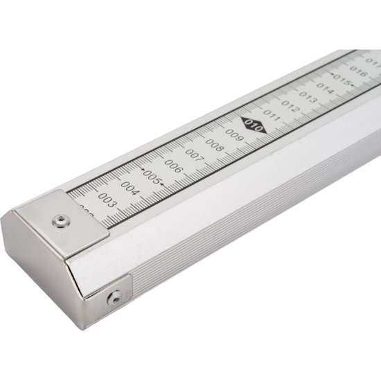 Нивелирная телескопическая рейка Gigant GNT-05