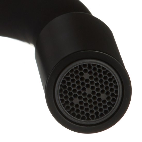 Смеситель для кухни Milardo Meal черный с гибким изливом однорычажный (M01BL0FM05)