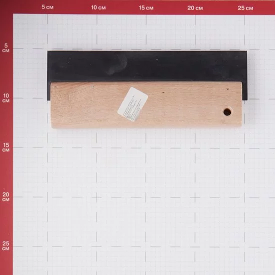 Шпатель для затирания швов Hardy 200 мм резиновый с деревянной ручкой (2022-630020)