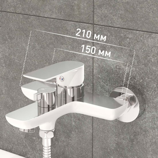Смеситель для ванны Lavelly White Modern хром/белый однорычажный с коротким изливом с лейкой (623749)