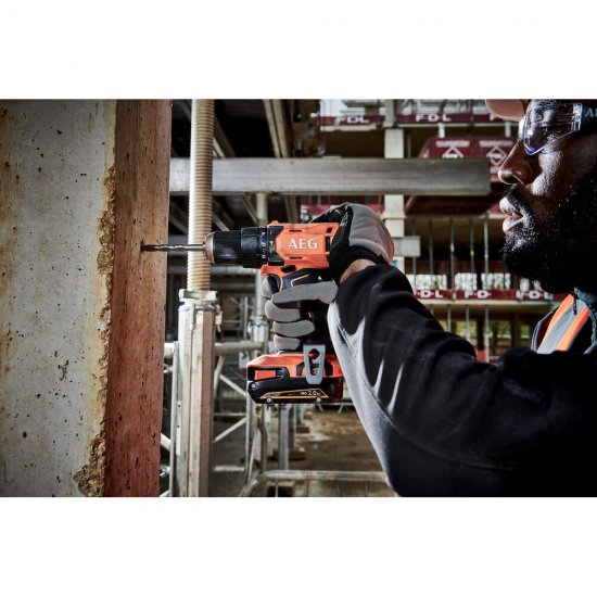 Ударная дрель-шуруповерт AEG BSB18G4-202C