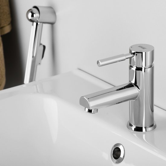 Смеситель для раковины с гигиеническим душем WasserKraft Main хром однорычажный (4108)