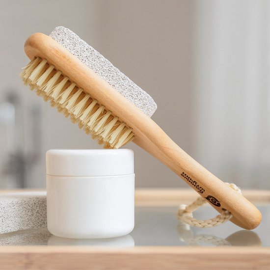 Щетка Банные штучки деревянная двухсторонняя с пемзой (40050)