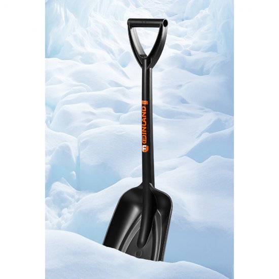 Лопата снеговая автомобильная Finland пластиковая с пластиковым черенком 700х205 мм (1904)
