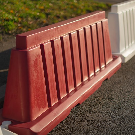 Дорожный блок вставной Экопром 2000 мм 25 л красный