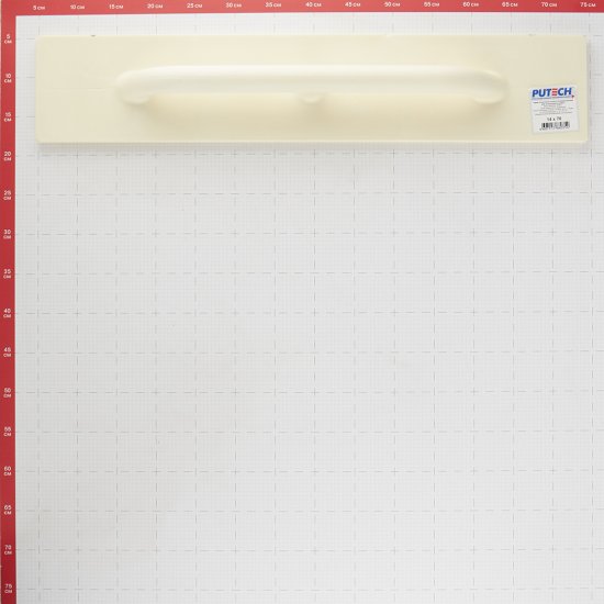 Терка пенополиуретановая Putech 700х140 мм гладкая с эргономичной ручкой