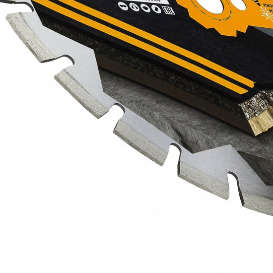 Диск алмазный по асфальту Kronger Asphalt 350x25,4x3,5 мм сегментный мокрый/сухой рез (A200350)