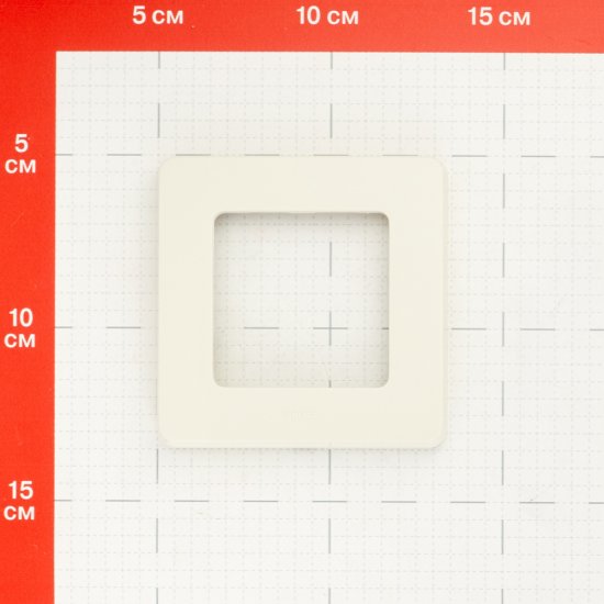 Рамка Legrand Inspiria одноместная слоновая кость (673931)