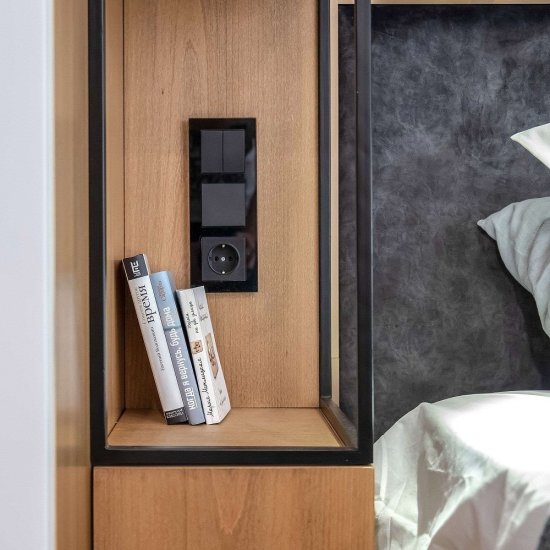 Рамка Werkel Favorit трехместная черная (a051440)