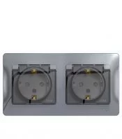 Розетка Systeme Electric Glossa встраиваемая алюминий со шторками с крышкой (GSL000347)